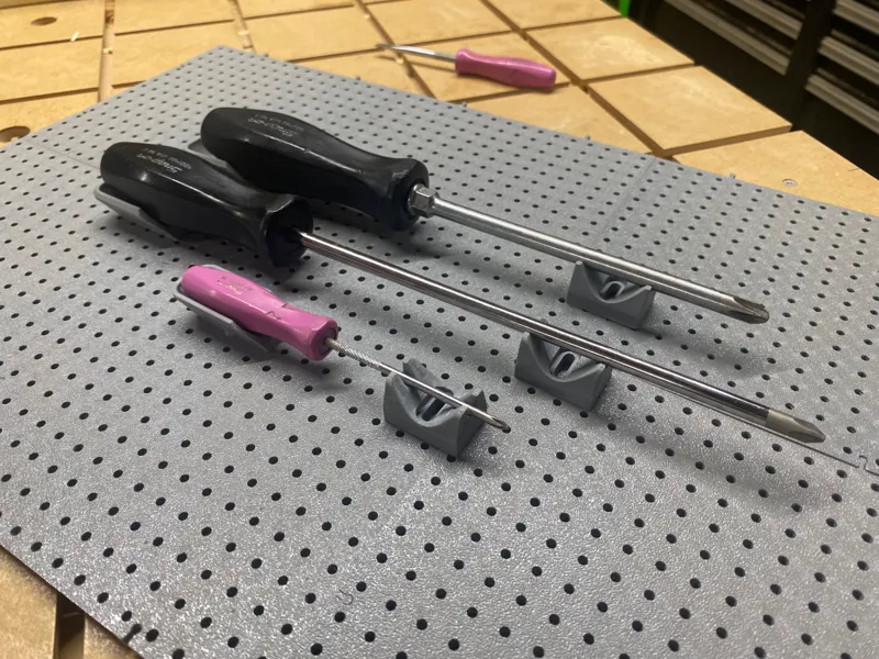 Screwdriver Holders - Tool Grid No Gaps