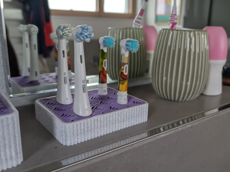 Oral-B iO Brush Head Organizer – Sleek & Clean