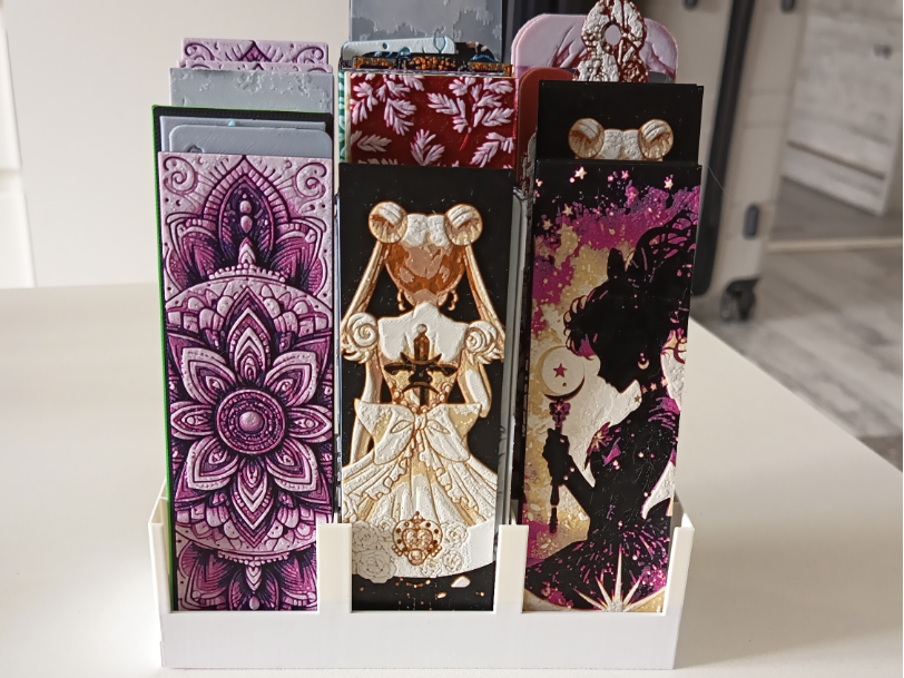 Tiered Bookmark Display Stand