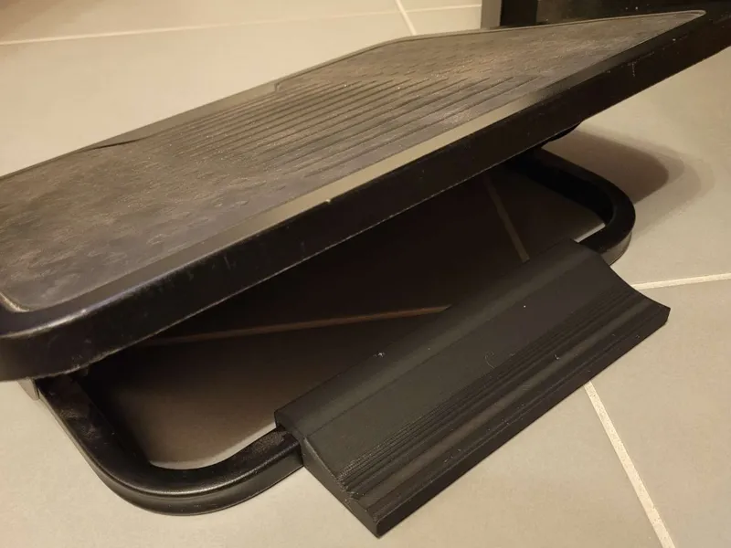 Footrest spacer