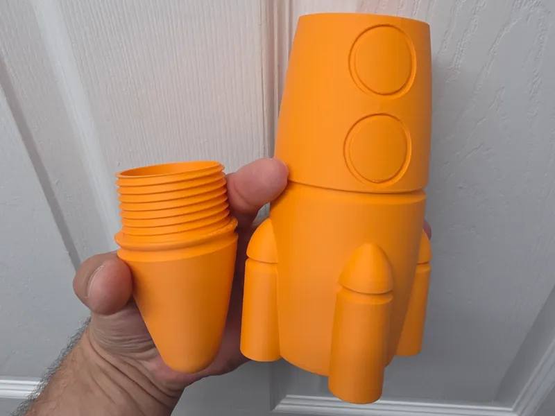Rocket crayon/pencil storage box