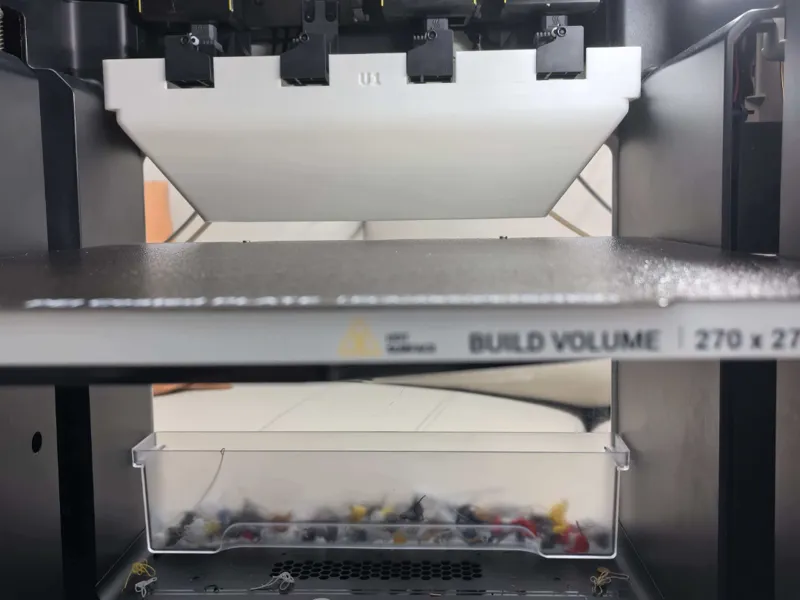 Filament guide channel for U1