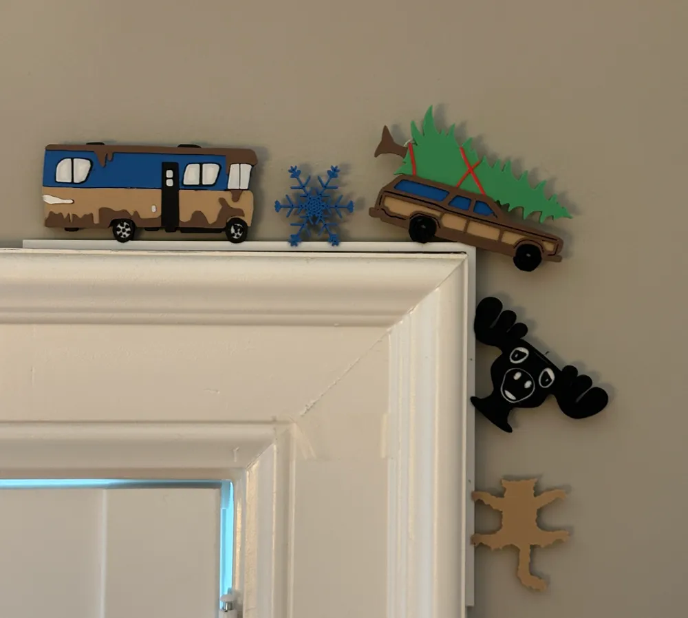 Christmas Vacation Door Corner by Gizzy's Workshop - MakerWorld