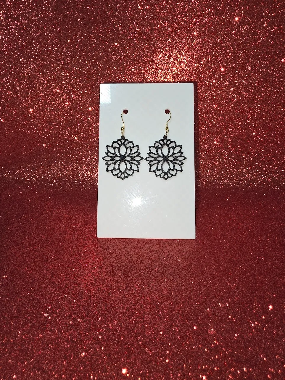 Minimal flowers earrings view 2