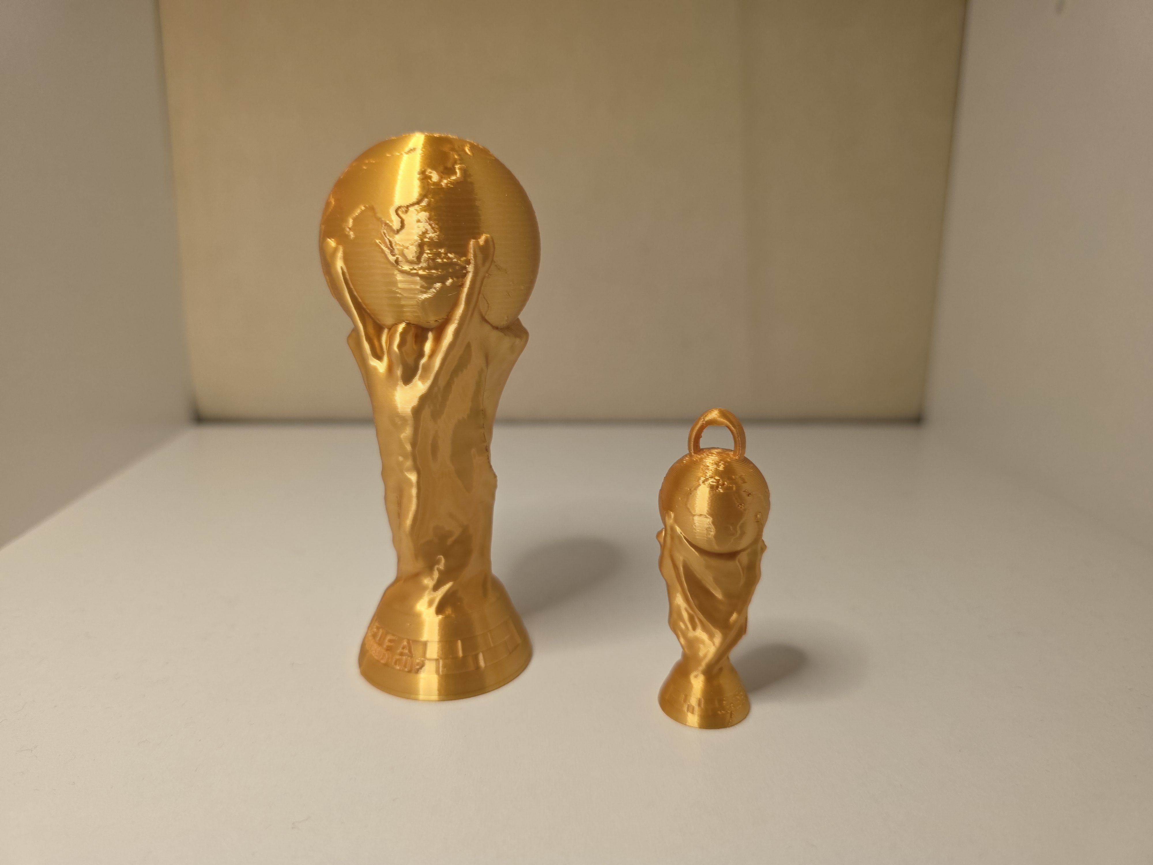 Miniatura 4 do modelo 3D Fifa World Cup inspired replica trophy