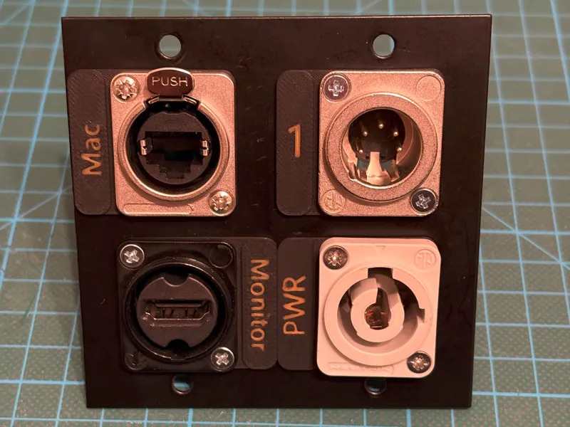 Neutrik DSS Label sideways for 2U DAP Panel
