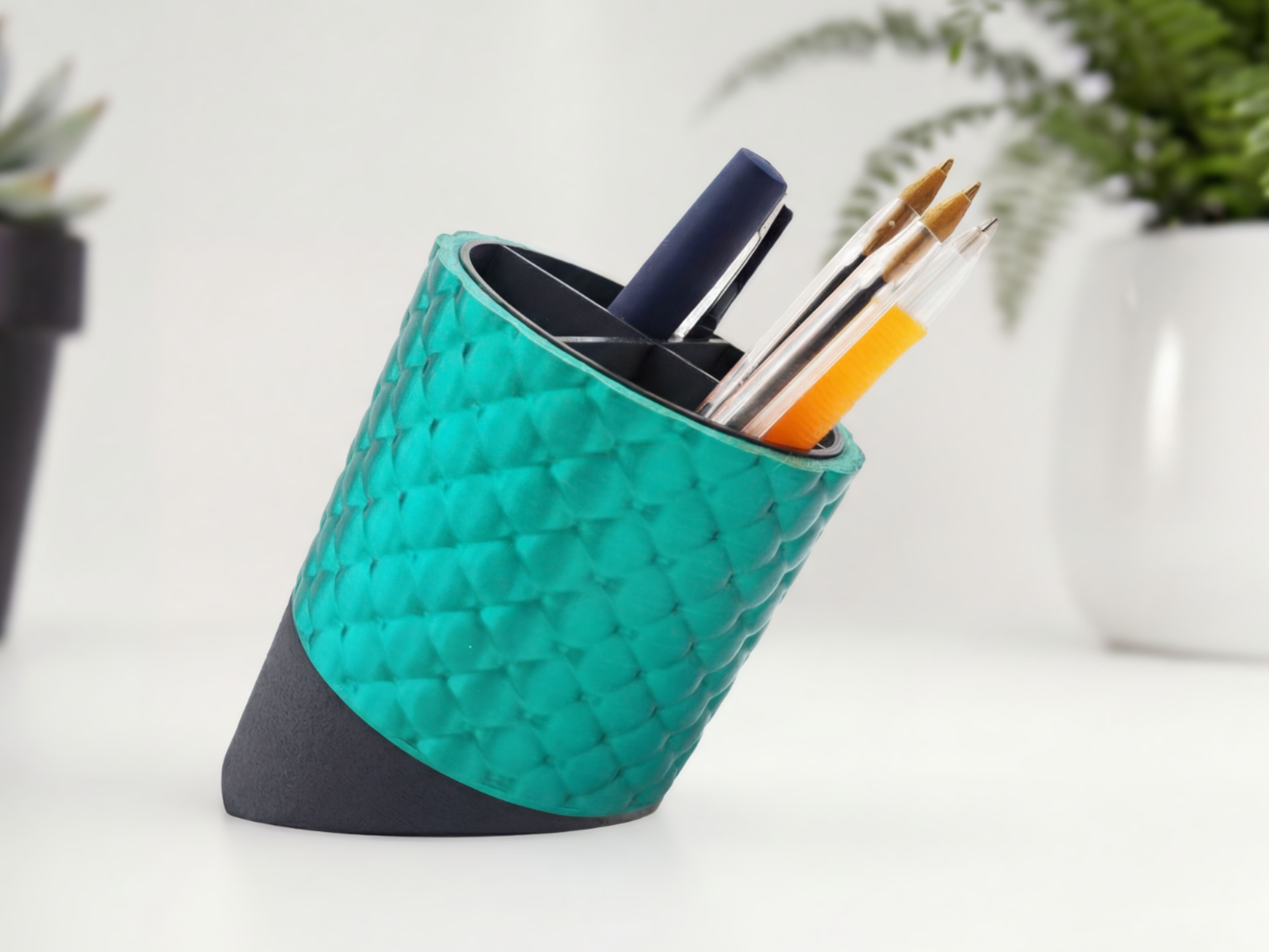 Angled Geometric Pen Holder (No AMS)