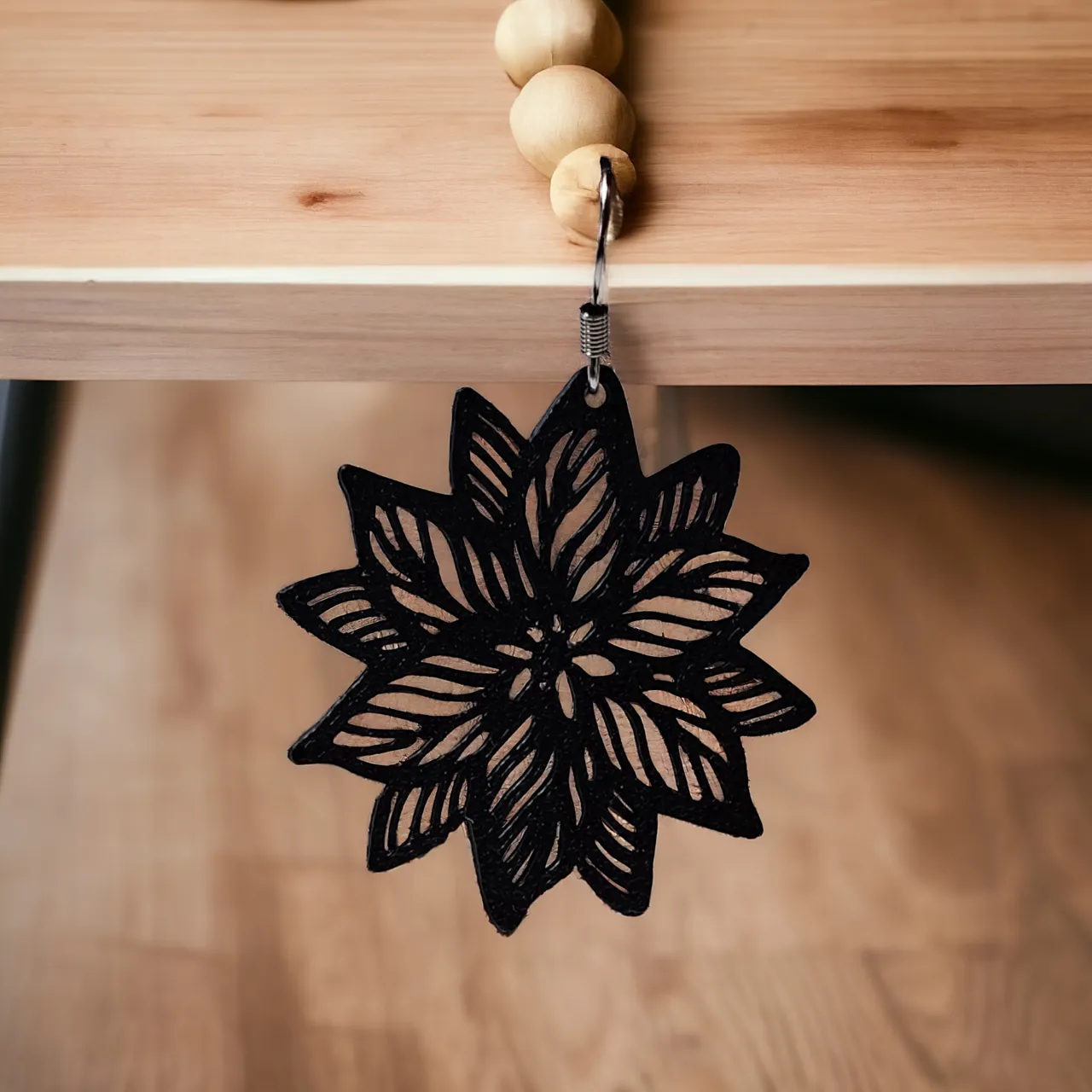 Pendentif et boucles d'oreilles fleur view 2