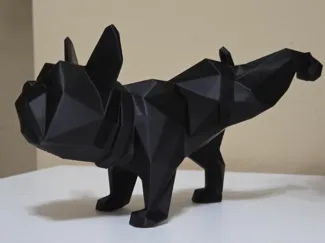 Cane Bulldog che fa la pipì