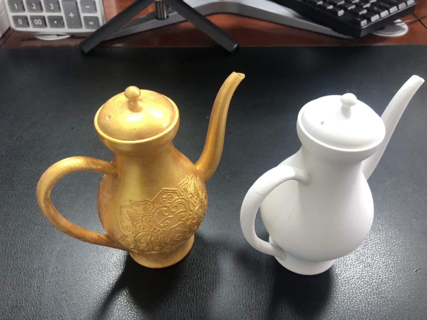 Miniatura 1 do modelo 3D 阴阳壶 鸳鸯壶 一个壶装两种酒