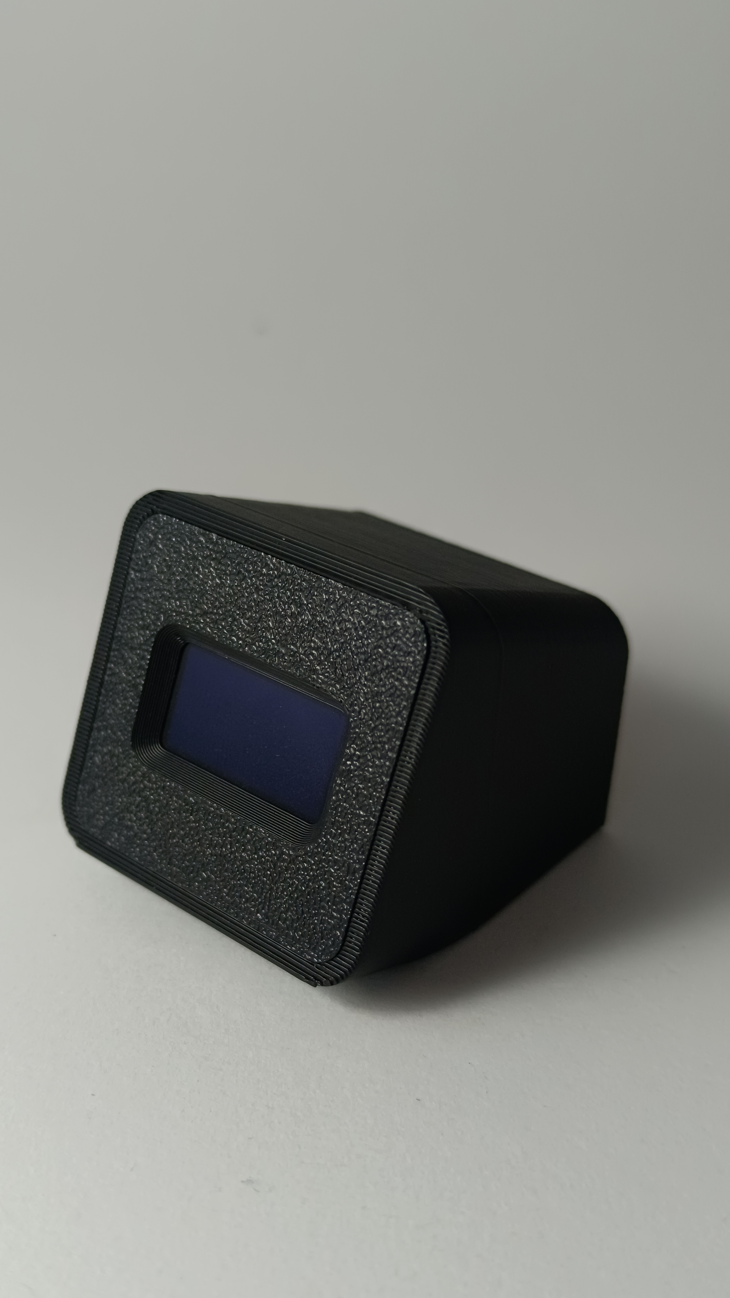 Miniatura 2 do modelo 3D oled 0.96 case with pcb frame