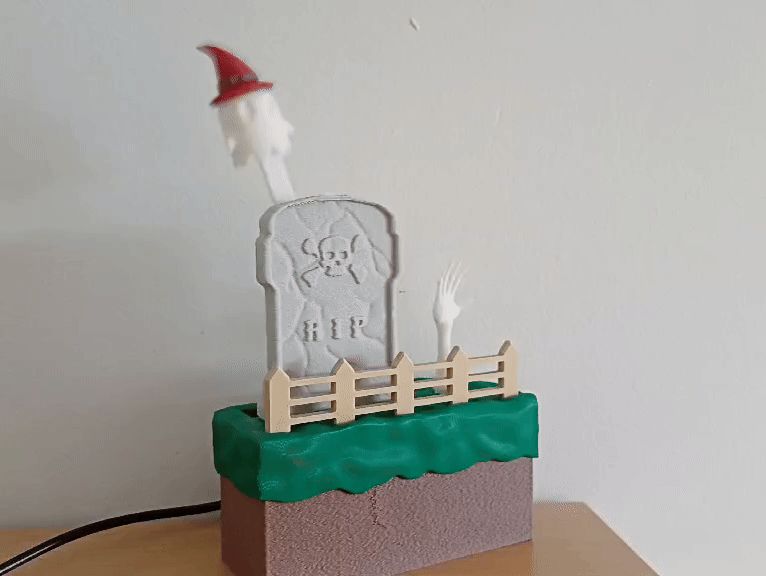 Flying Ghost Diorama