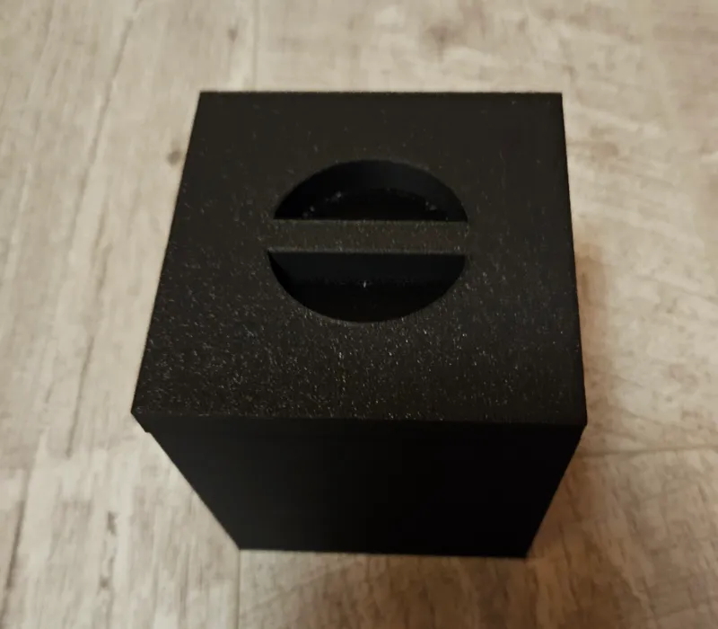 petites boites cube 100x100mm et 70X70mm