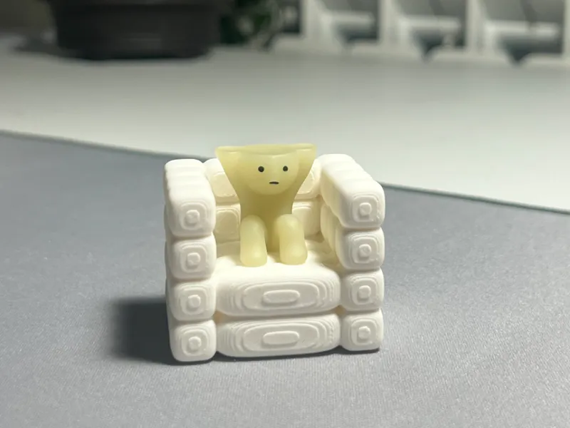 Minimalist Puffy Armchair Cozy Display for Smiski