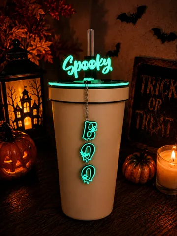 Adorno temático: Spooky Sips Cup Charm — vista de referencia 3