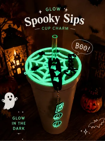 Adorno temático: Spooky Sips Cup Charm — vista de referencia 2