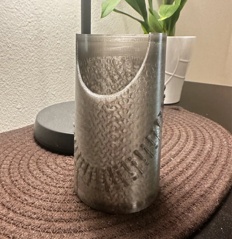 底部镂空餐具桶（Cutlery holder with hollow bottom）