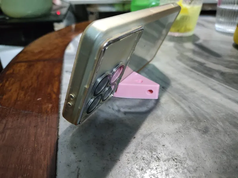爱心手机支架（Love phone holder）