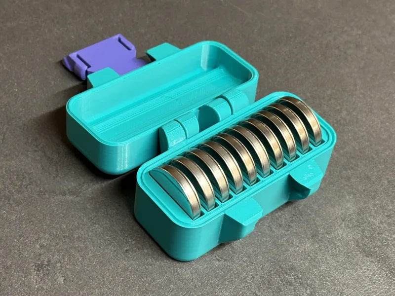 SnapLock Storage Box for 10x CR2450 batteries