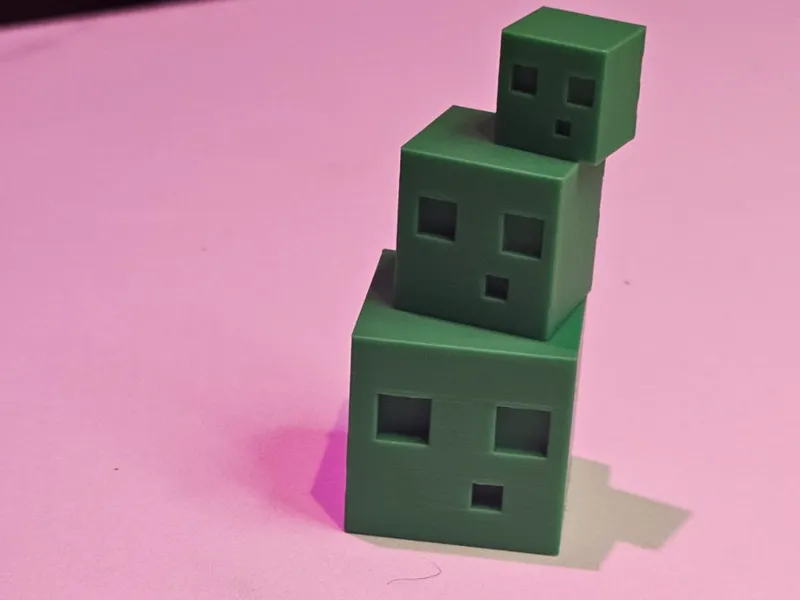 3 Minecraft slimes