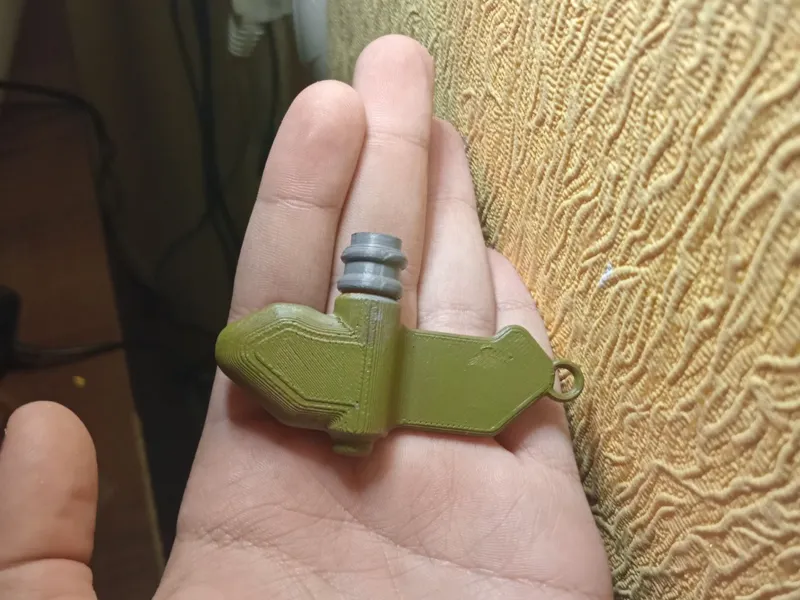 Mina Petal Keychain