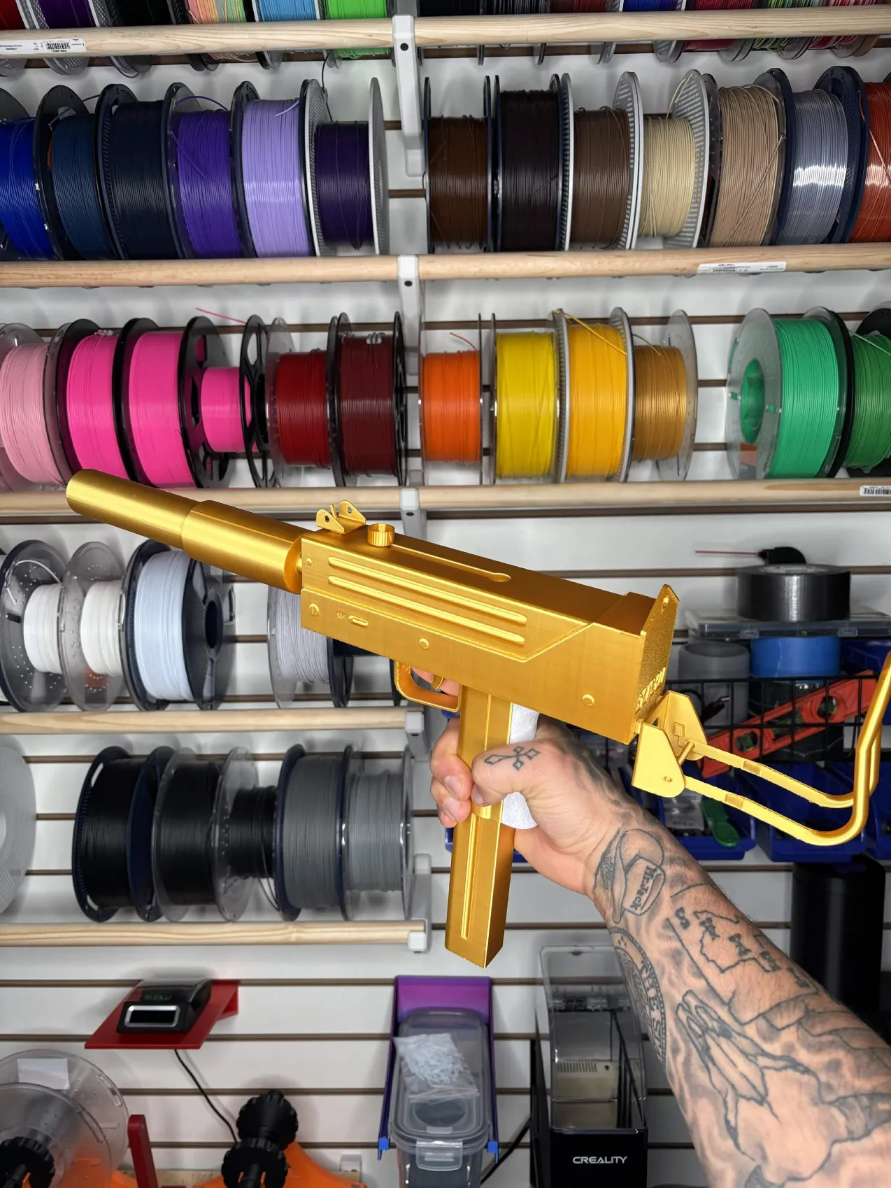 Miniatura 1 do modelo 3D Mac-10 1:1 Scale Prop