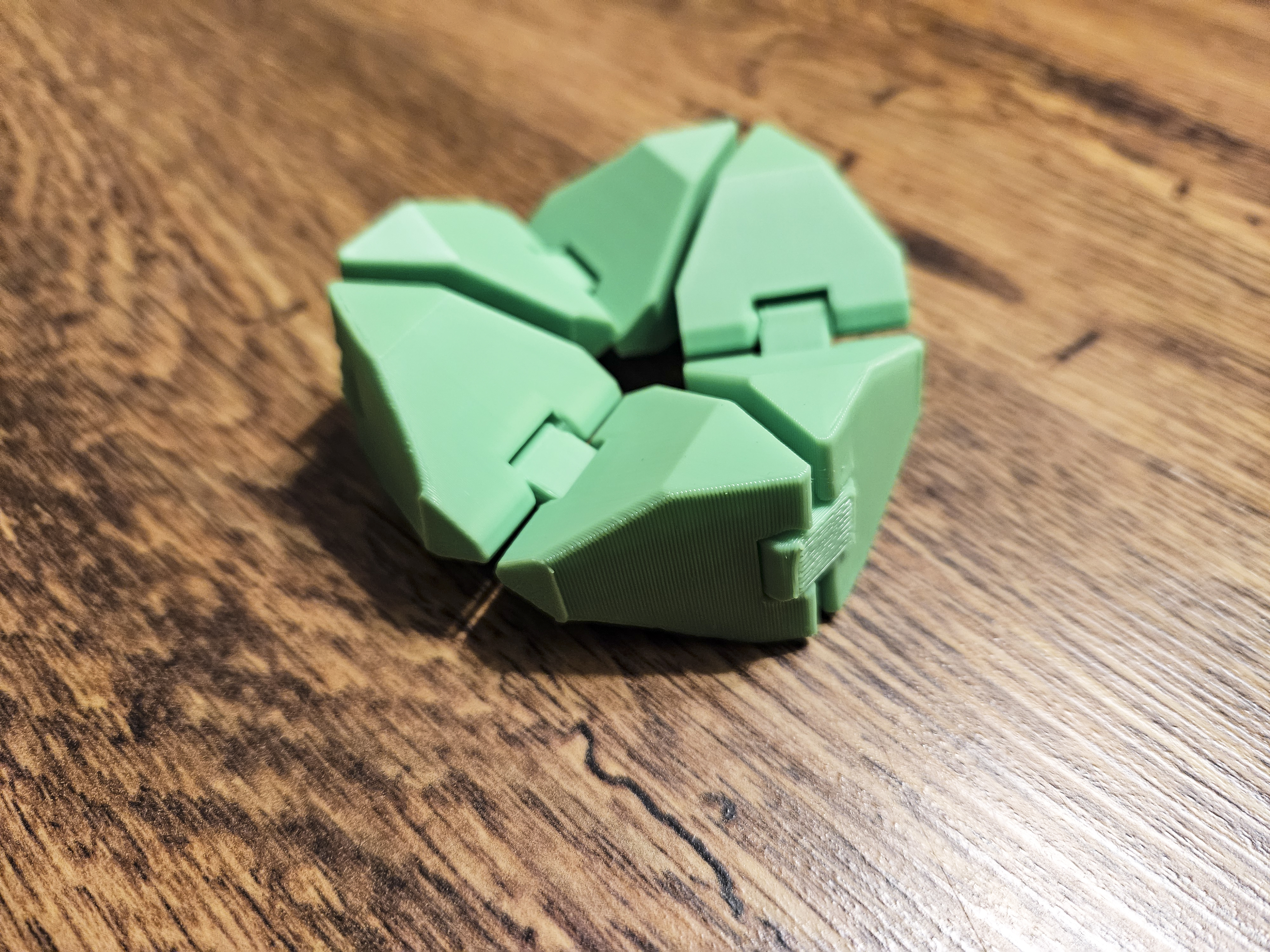 Miniatura 2 do modelo 3D Infinity Prism Fidget