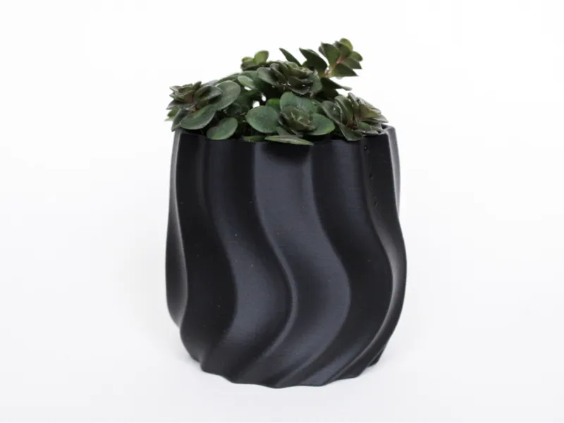 Twisted planter