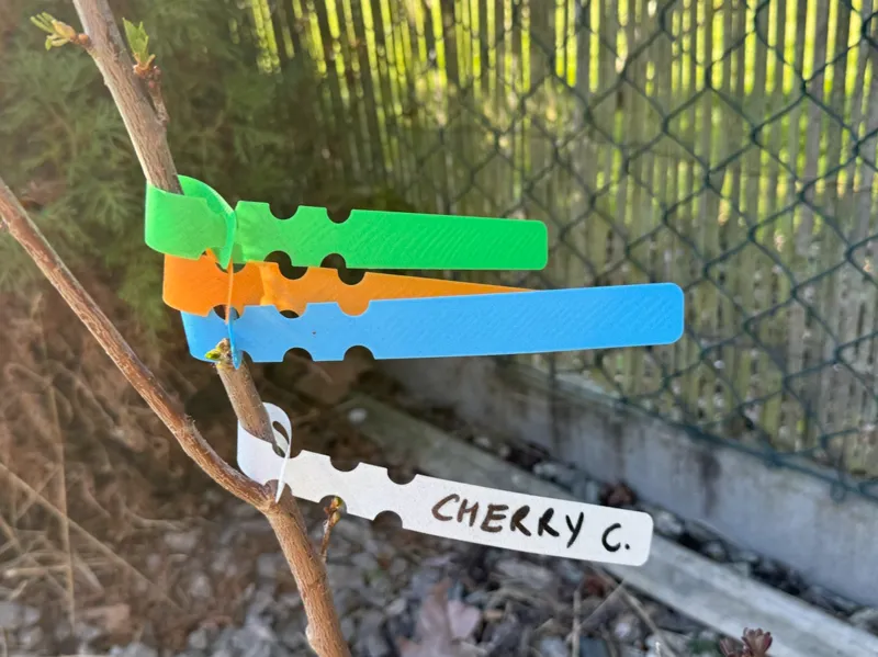 Waterproof plant markers, plastic plant hangers