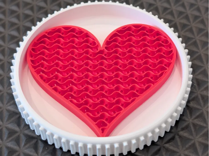 Ribbed Coaster || Valet Tray (Mesh Heart Insert)