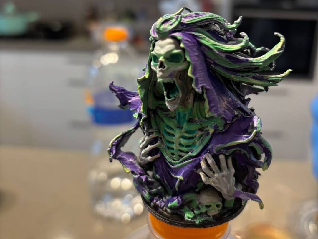 bust: Screaing banshee