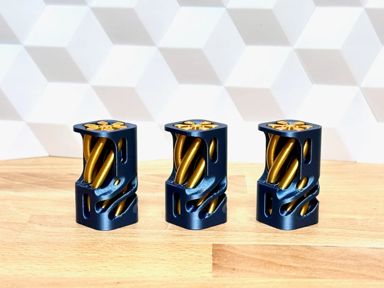 Triple Helix Puzzle (6 piece brainteaser + fidget) view 4