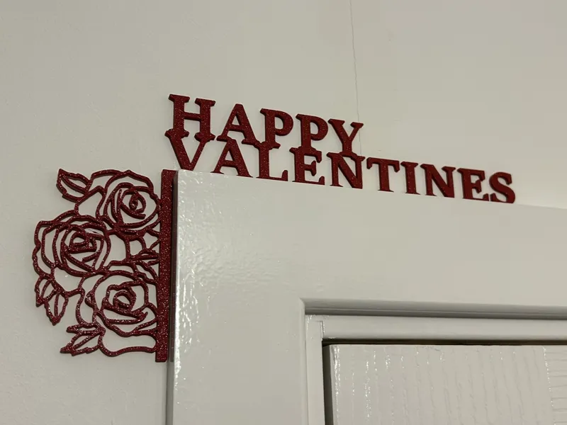Happy Valentines Roses - Door Corner