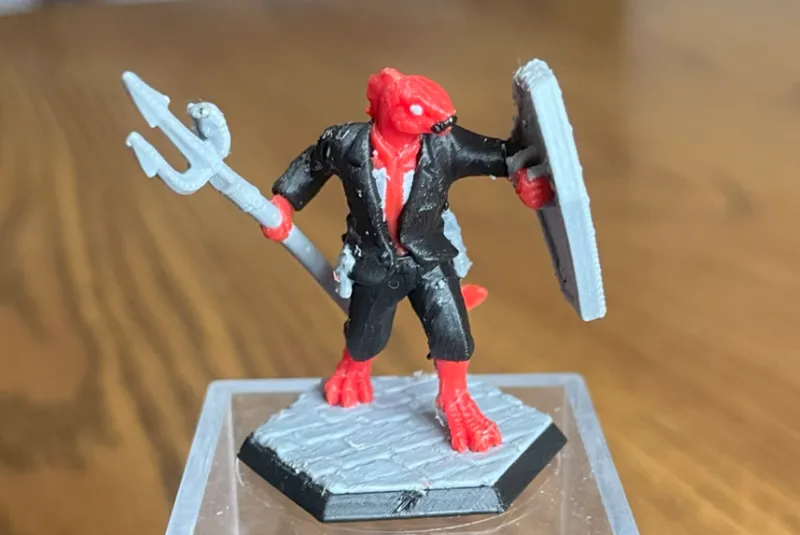 DnD Dragonborn Miniature: Suit, Trident, Shield