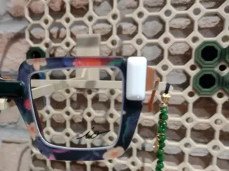 Glasses display