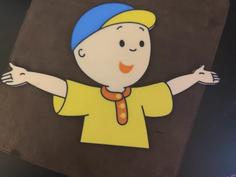 Caillou cake top