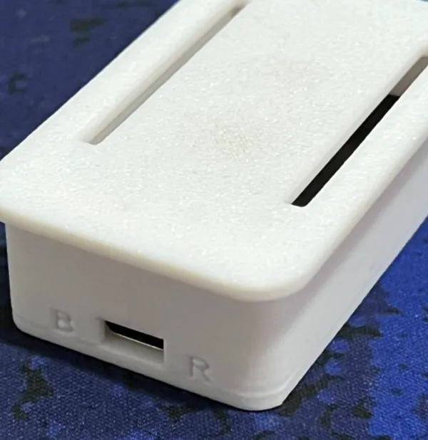 Boîtier ESP32 USB-C avec accès broches