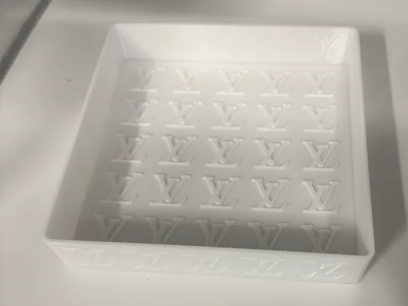 louis vuitton lv