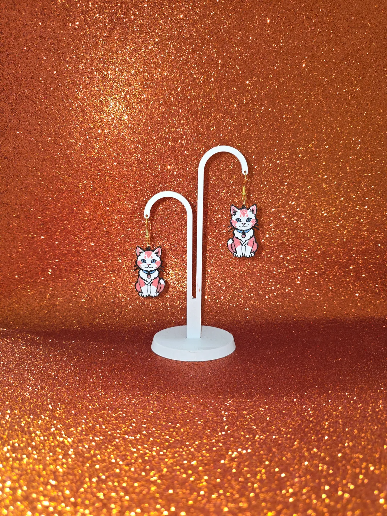 Wonderful kitten earrings view 3
