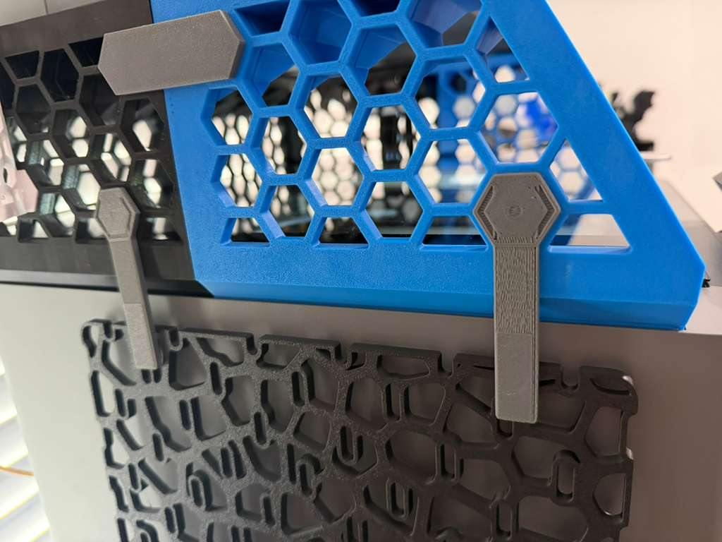 HSW to Skadis Connector