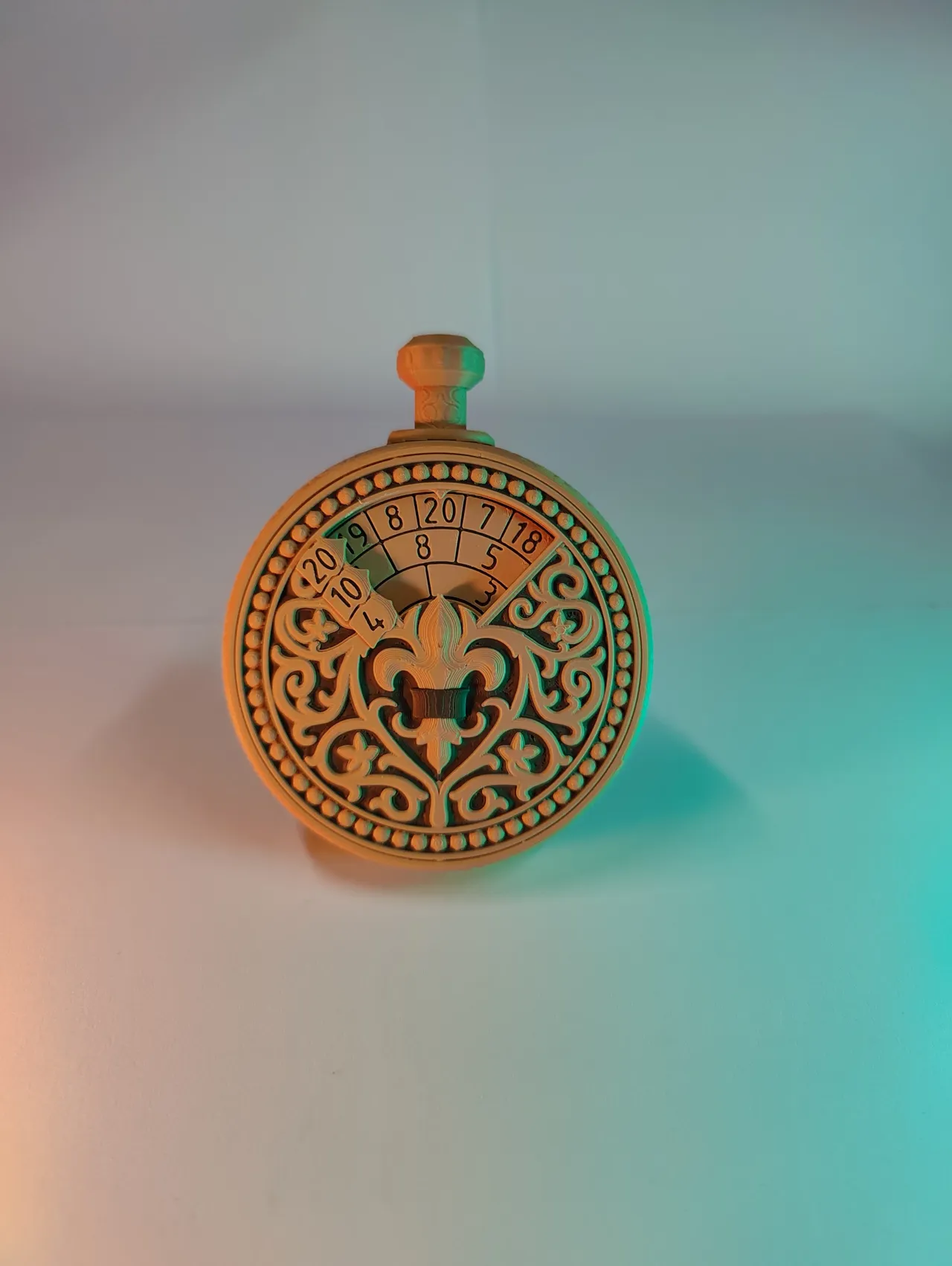Clockwork Spinner - Vintage Dice Roller view 2