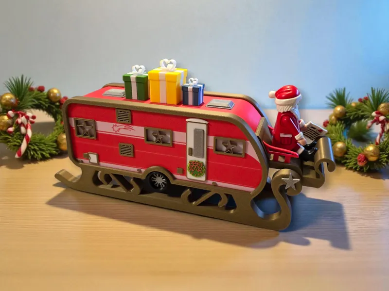 Santa’s Holiday Camper – Hobby Deluxe 545 KMF 