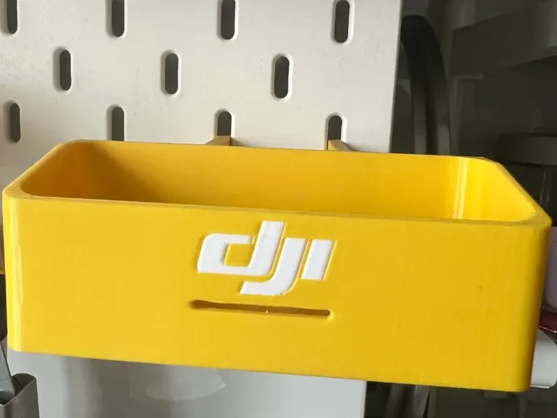 dji mic 宜家洞洞板 收纳，可看指示灯，可直接充电