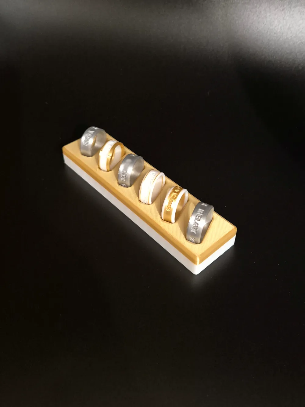 ring holder - with configurator for 1 to 10 rings - Free 3D Print Model ...