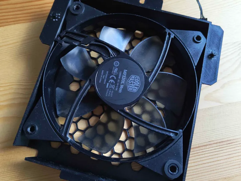 Lian Li Q58 standard size 120mm bottom fan cover