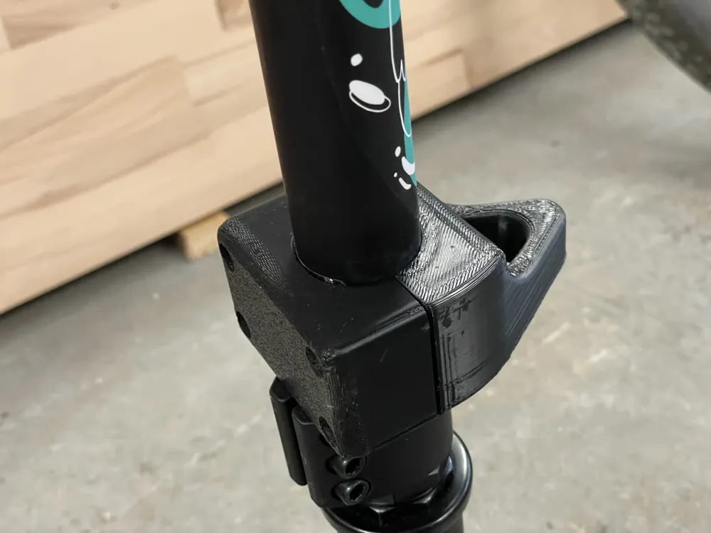 Loop Lock Side Mount Scooter Loop Lock Mount by Oz-PhotoMakerWorld: Download Free 3D Models