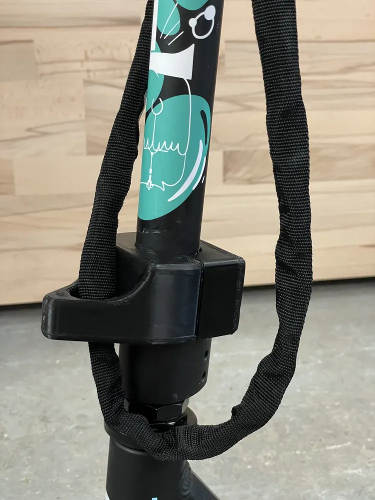 Scooter Loop Lock Mount by Oz-PhotoMakerWorld: Download Free 3D Models