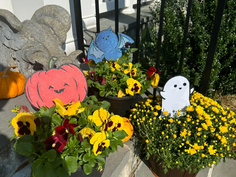 Halloween - Bat, Ghost and Pumpkin lawn stakes! 
