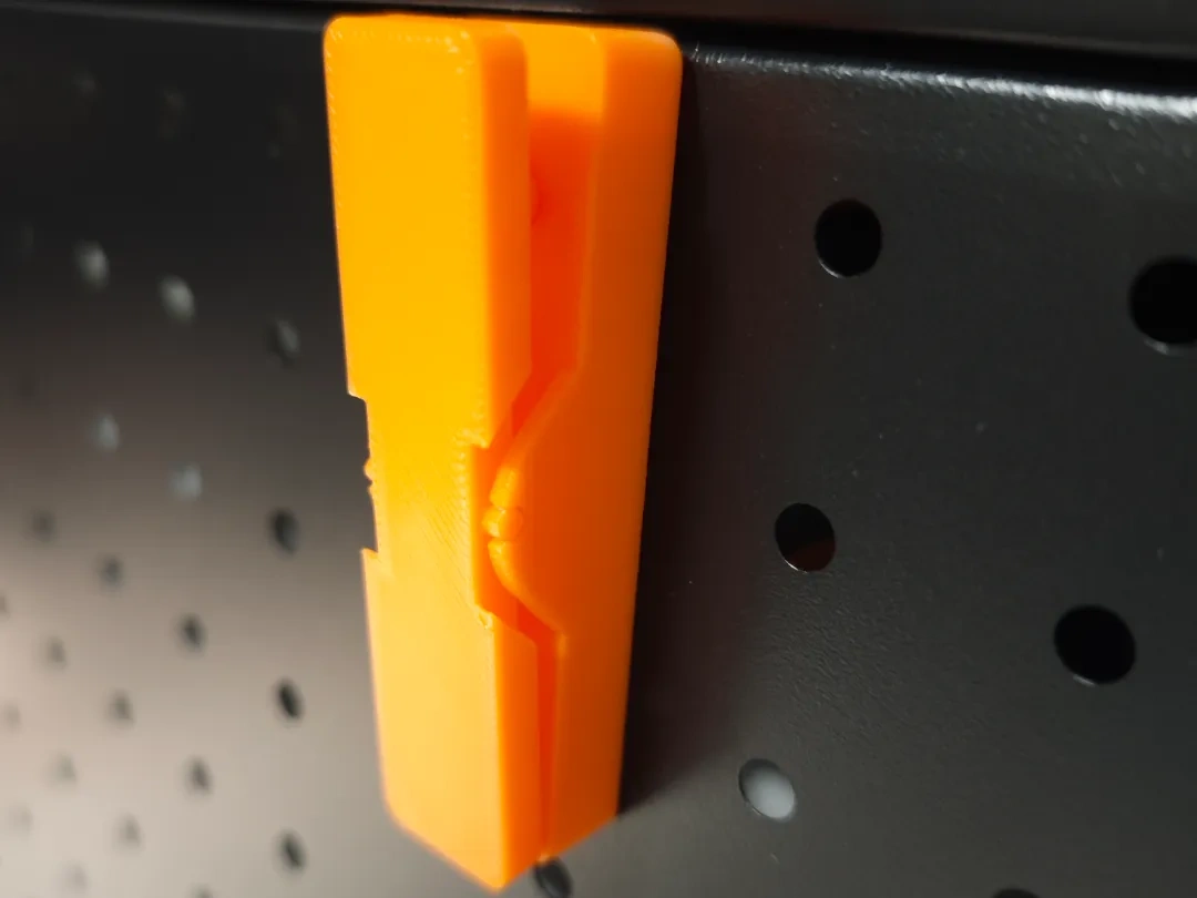 Pegboard Switch by 狩护 - MakerWorld