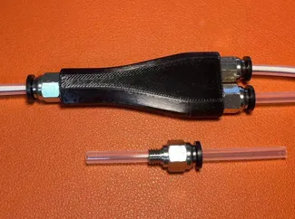 2-in-1 PTFE adapter with PC4-M6，3通进料拓展口-适配PC4-M6